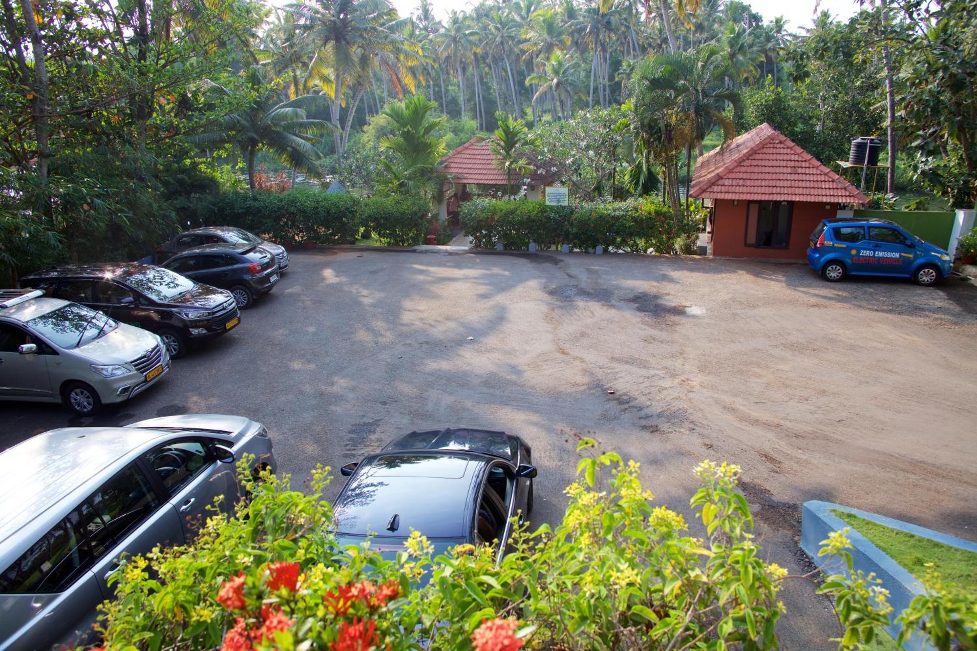 Poovar Island Resort Экстерьер фото